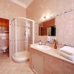 Smichov Mixhause By Wagnerstays Apart Otel 4*