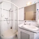 Smichov Mixhause By Wagnerstays 4* Prag