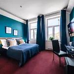Smichov Mixhause By Wagnerstays 4* Prag