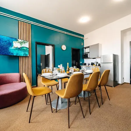 Smichov Mixhause By Wagnerstays Apart Otel Prag