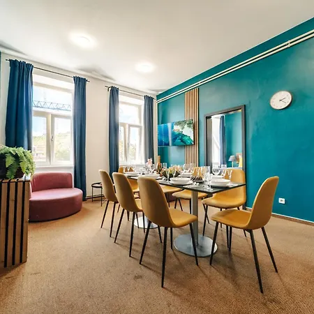 Smichov Mixhause By Wagnerstays 4* Prag