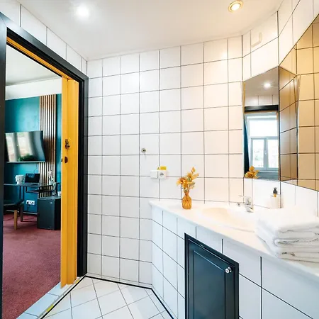 Smichov Mixhause By Wagnerstays 4*