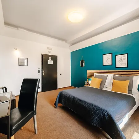 公寓式酒店 Smichov Mixhause By Wagnerstays 4*