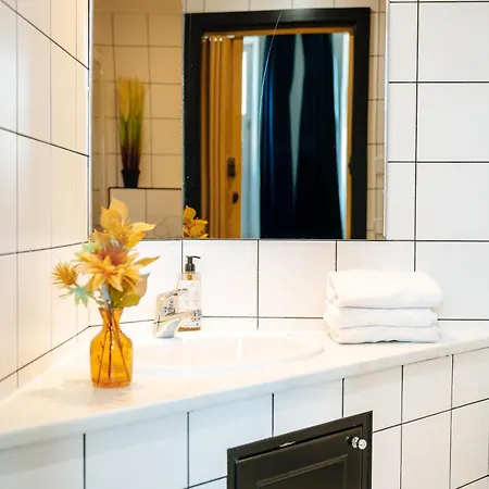 Smichov Mixhause By Wagnerstays 4*