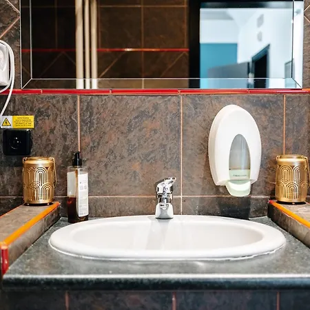 Smichov Mixhause By Wagnerstays Aparthotel