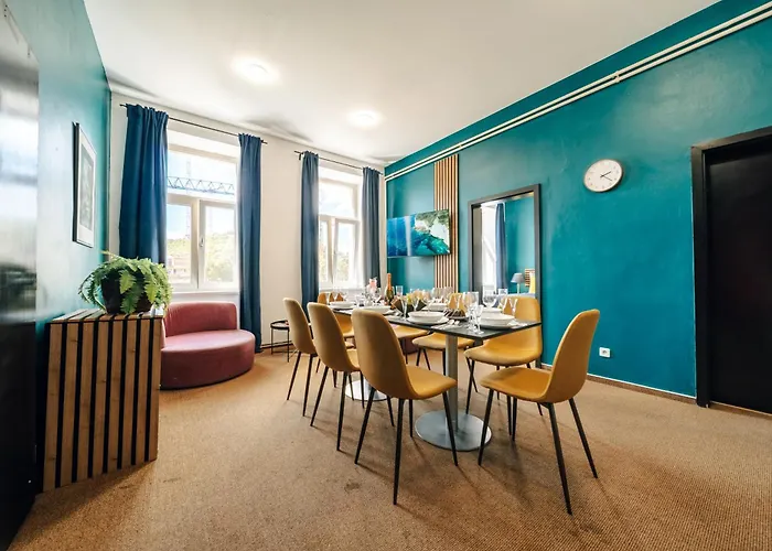 Smichov Mixhause By Wagnerstays 4* Prague